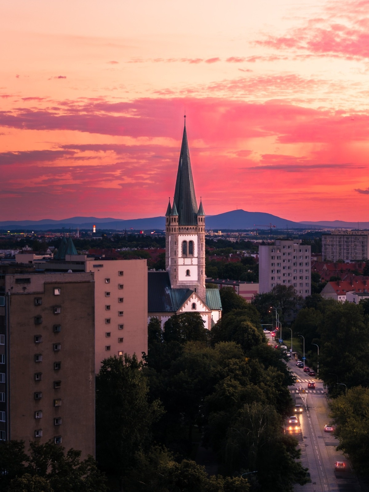 e58e7873-bc89-4d28-b7c4-d6fa685f2a8e