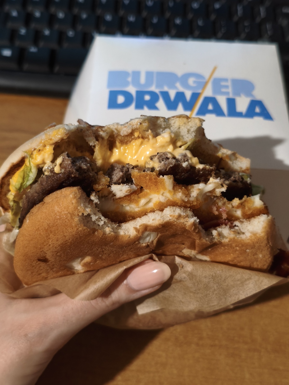 3a38eb08-e477-403a-b556-ae8037842f93