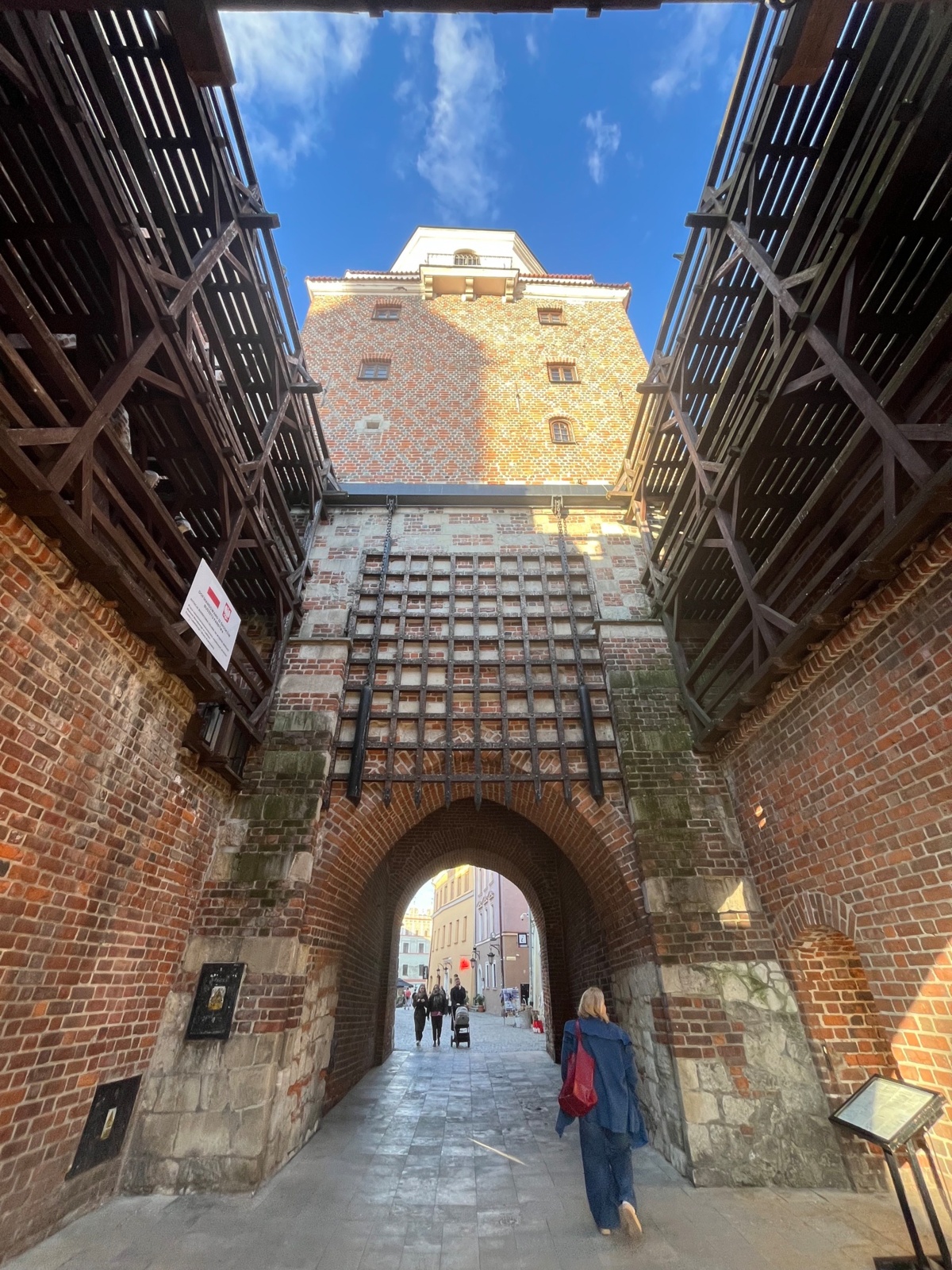 6d4adac7-97e5-41cf-a639-3f9e27f57b3f