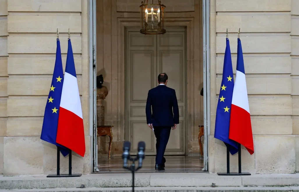 Francuska prasa: koniec misji Lecornu to nie koniec kryzysu