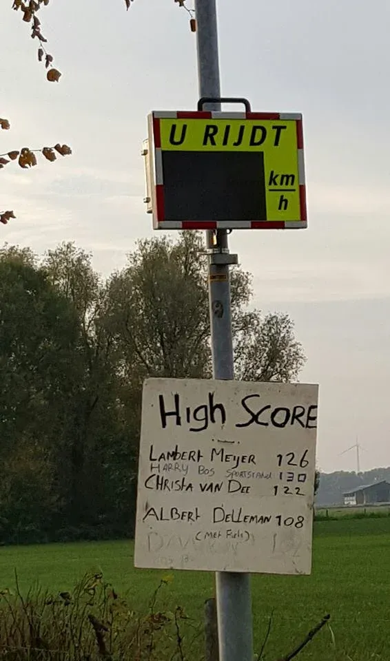 6def9409-15e6-4b39-8e91-345d4abf9793