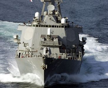 Okręt USA w Cieśninie Tajwańskiej. Chiny potępiają