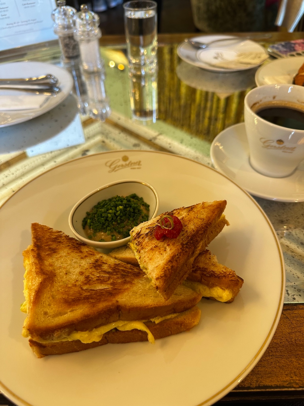 f9e6908b-fbdd-4997-92c1-aea0f9f90a04