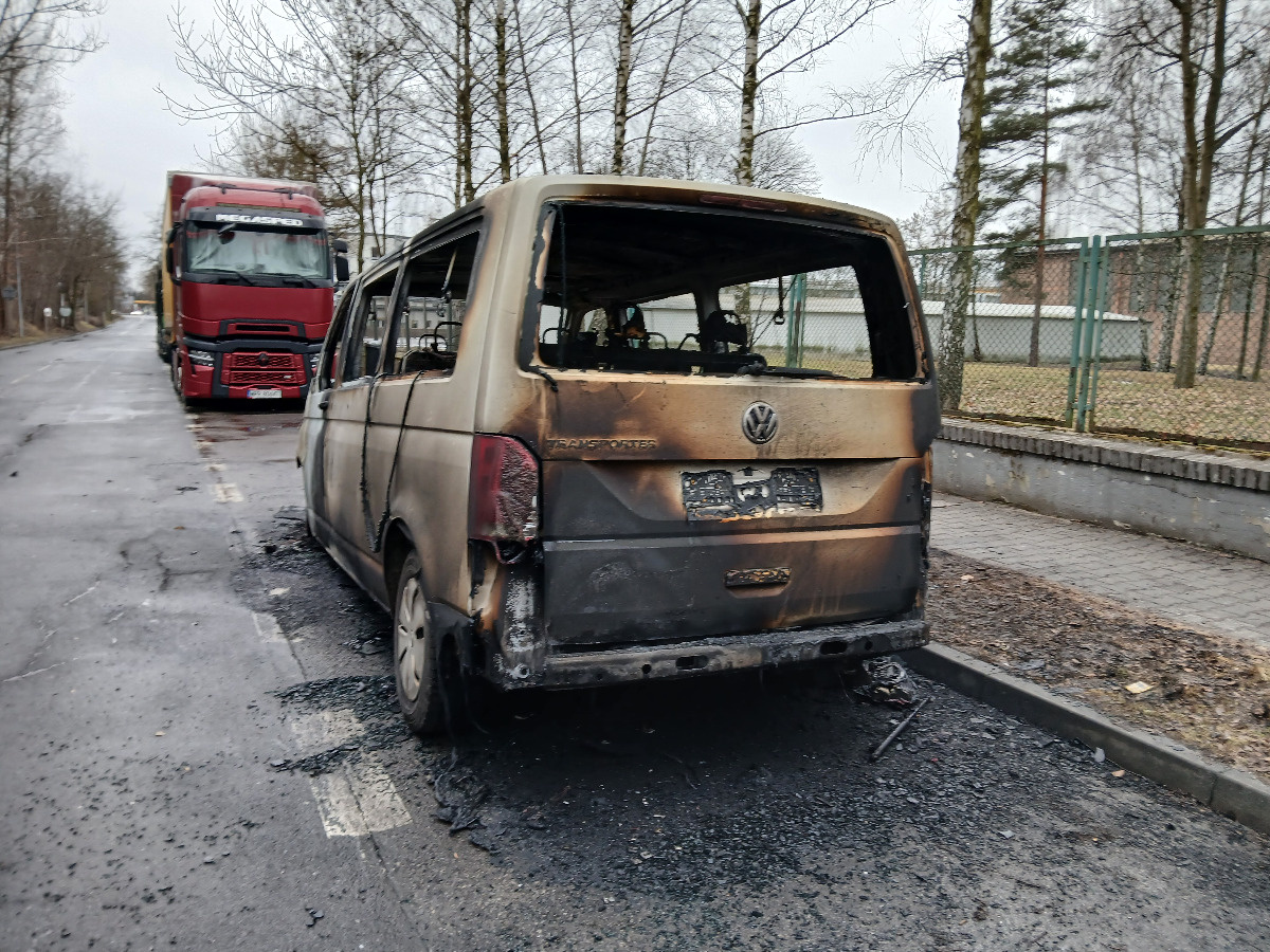 1b073e14-0d24-46a9-9d32-d33c694537a7