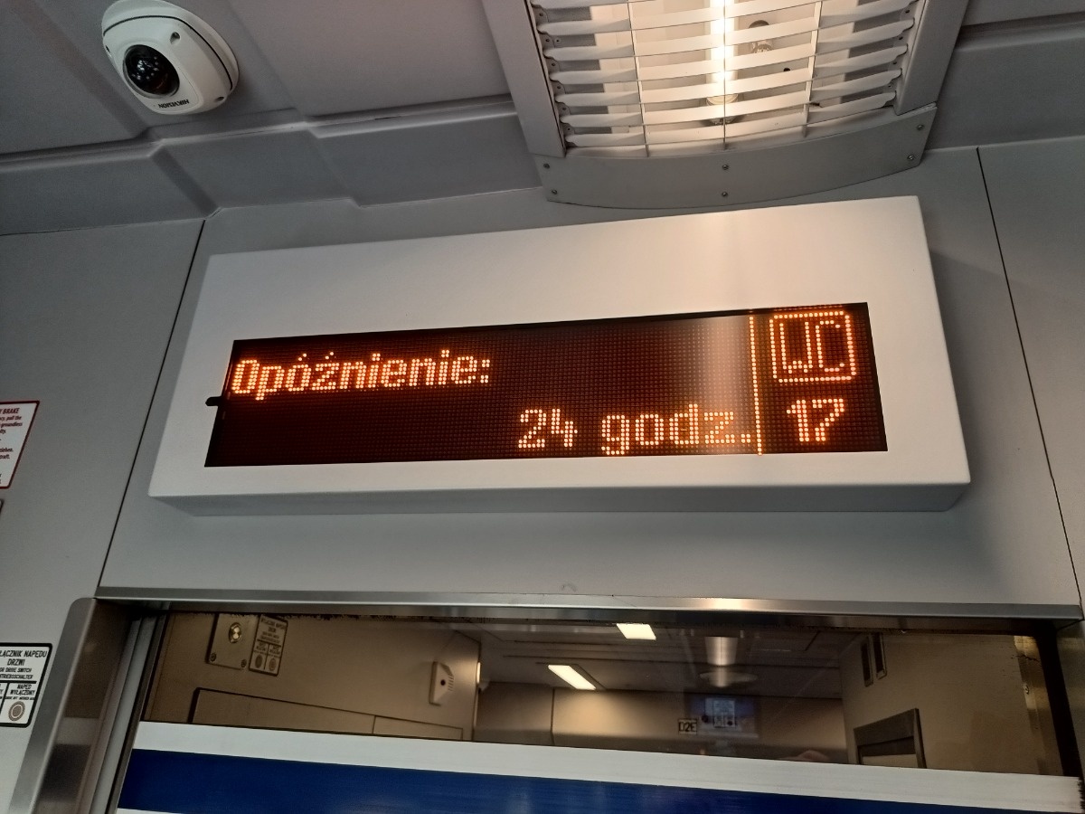 6dc53fb6-cefc-4d5c-a52d-3c0e2fa1a3af