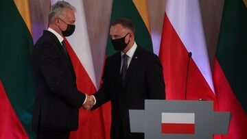 Wizyta prezydenta Litwy Gitanasa Nausedy w Polsce. Wspólne przemówienie prezydentów