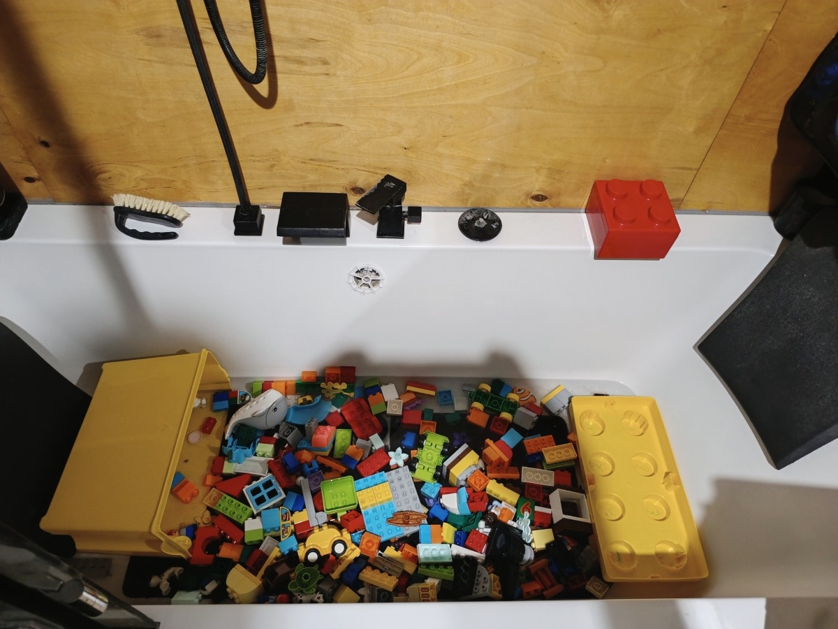 05995ef3-7907-4f96-a810-3a3373fa1dcd