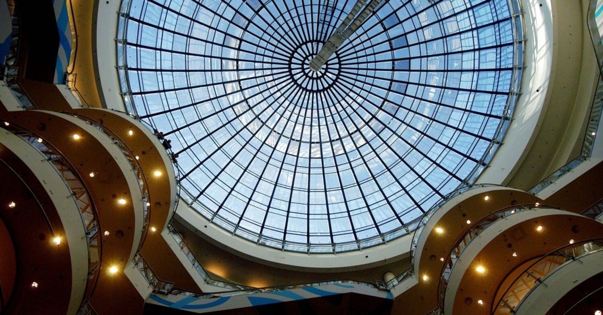 Warszawa: Co z Blue City? Zarząd nie wyklucza wyburzenia galerii