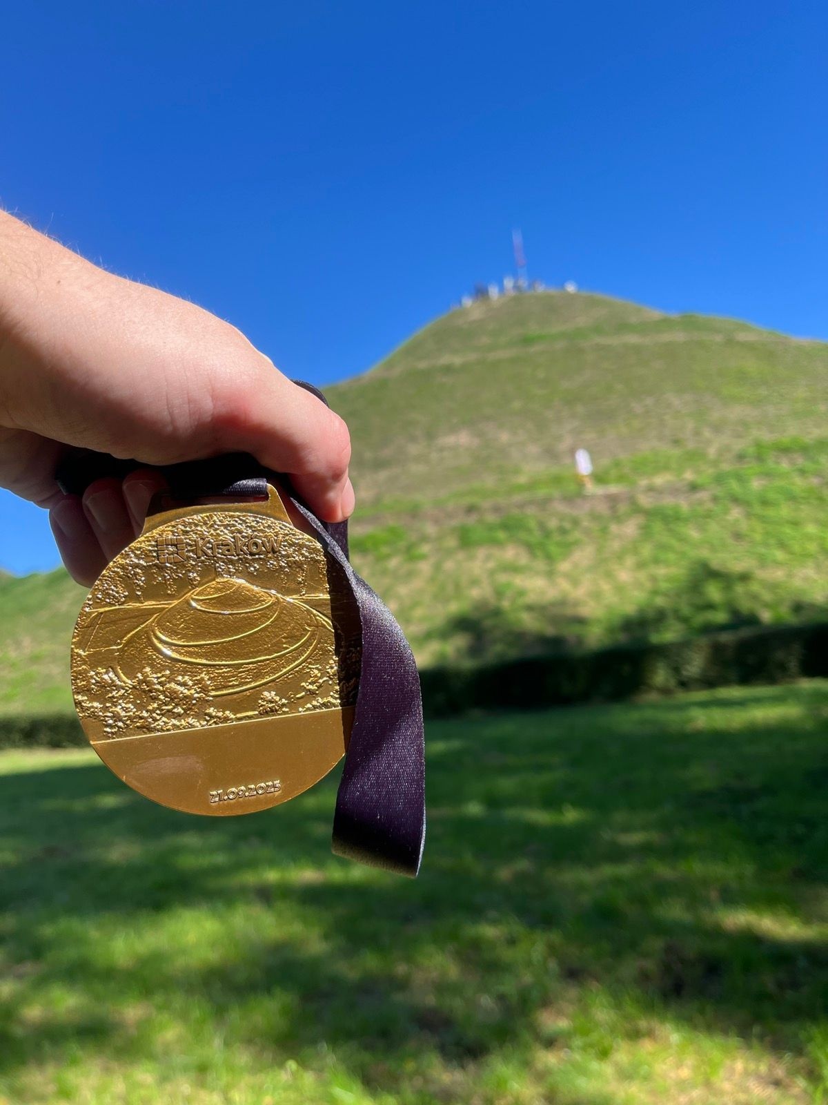 6376d859-c7d9-4a92-a771-0e7ab883a81f