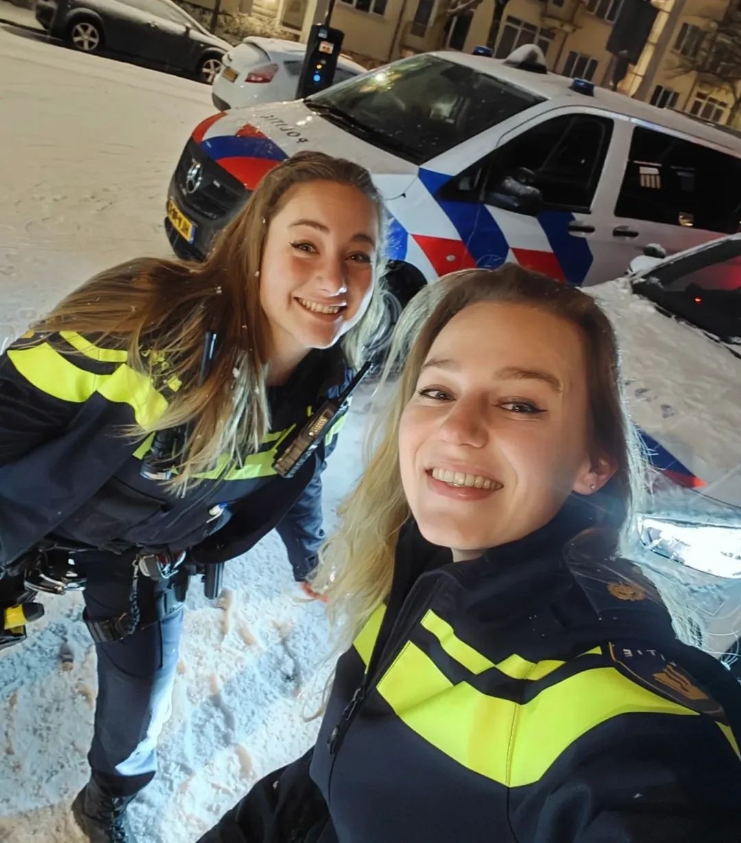 799fe940-419b-422d-9ce0-dabb9d3ce9ff