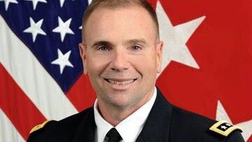 Były dowódca armii USA Ben Hodges: Rosja nadal ma plany okupacji Mariupola, Berdiańska, Odessy