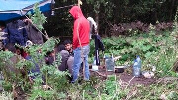 Usnarz Górny. Grupa 24-30 migrantów wciąż koczuje na granicy