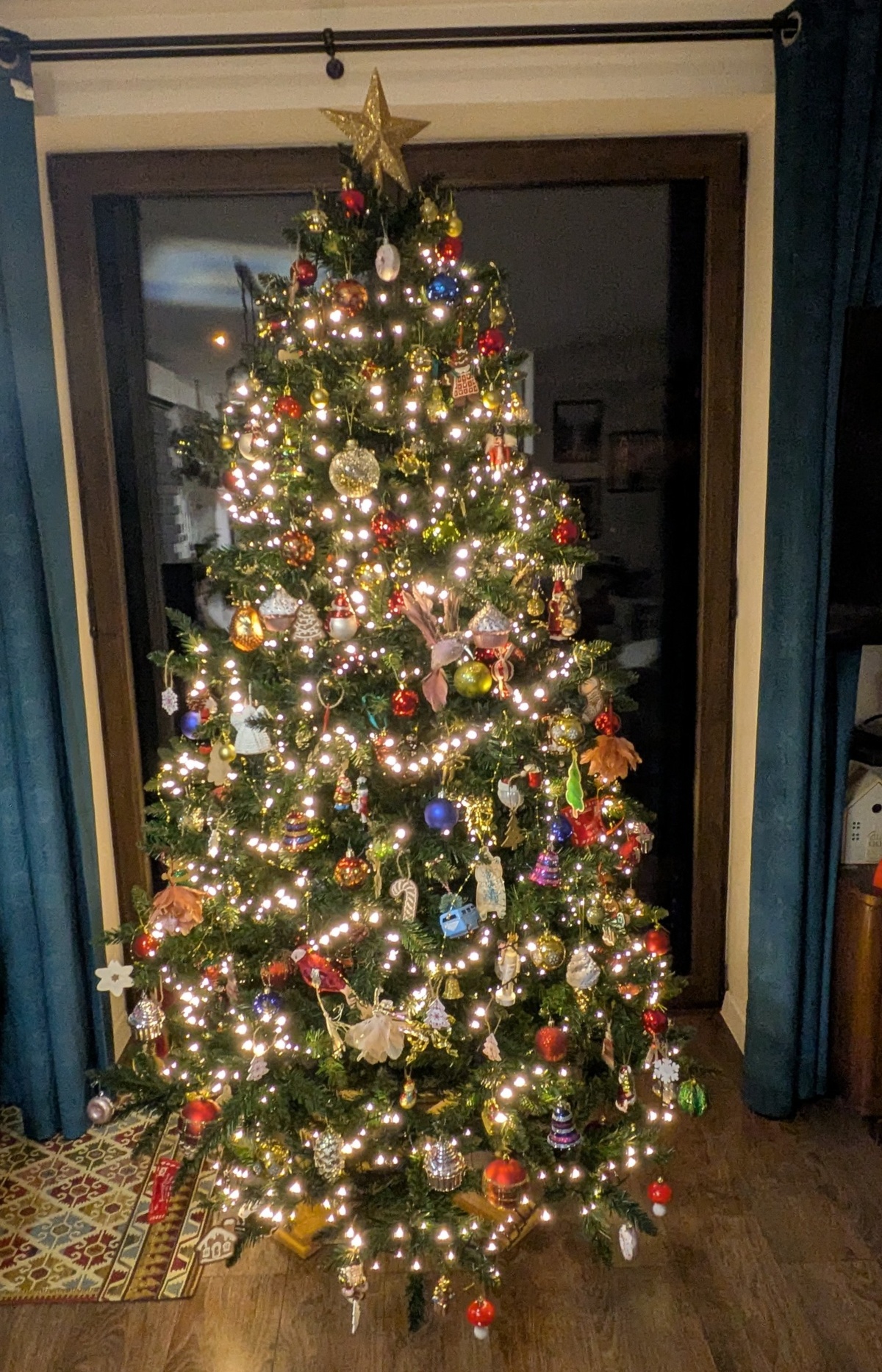 6d9d8d0a-b9b8-42fb-952d-f0480d5b2730