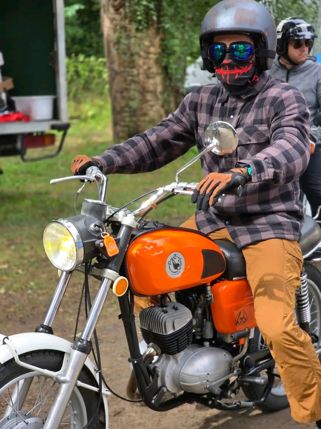 20b7cfb5-8835-471b-b6d5-3e34195a2854