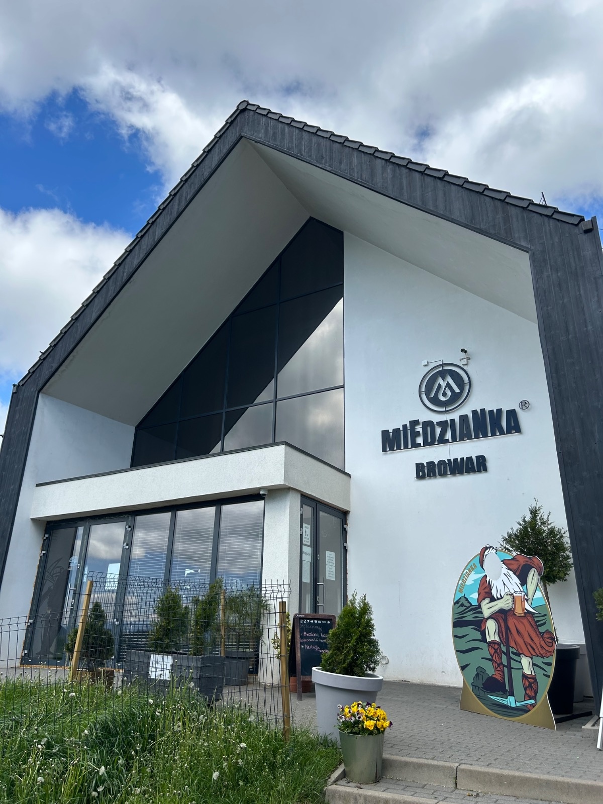 d9e1e57a-fabb-4e77-9048-9b5652e17bd9