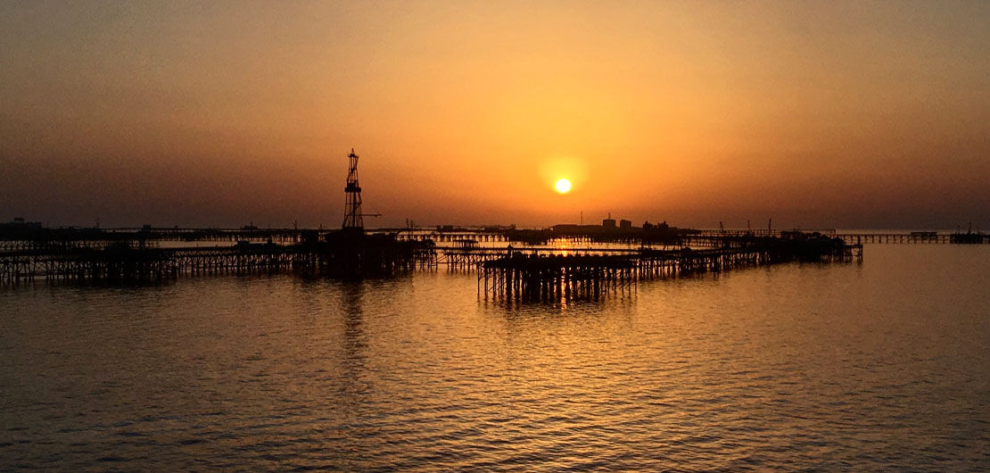 Neft Daşları - pierwsza morska platforma wiertnicza