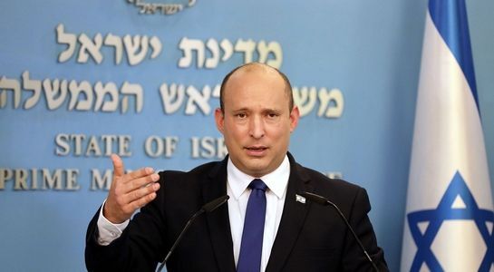 Premier Izraela: Szczepionki mniej skuteczne na wariant Delta