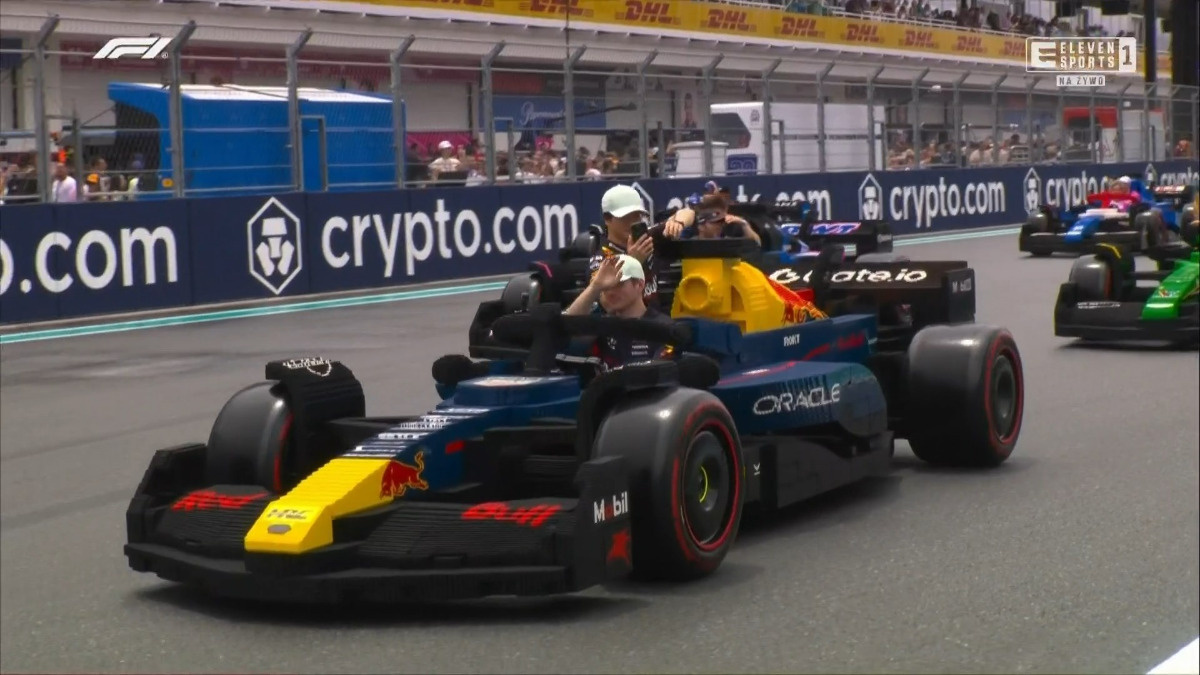 926d3ac0-7ec6-4aa4-8c47-7f403a536a2b