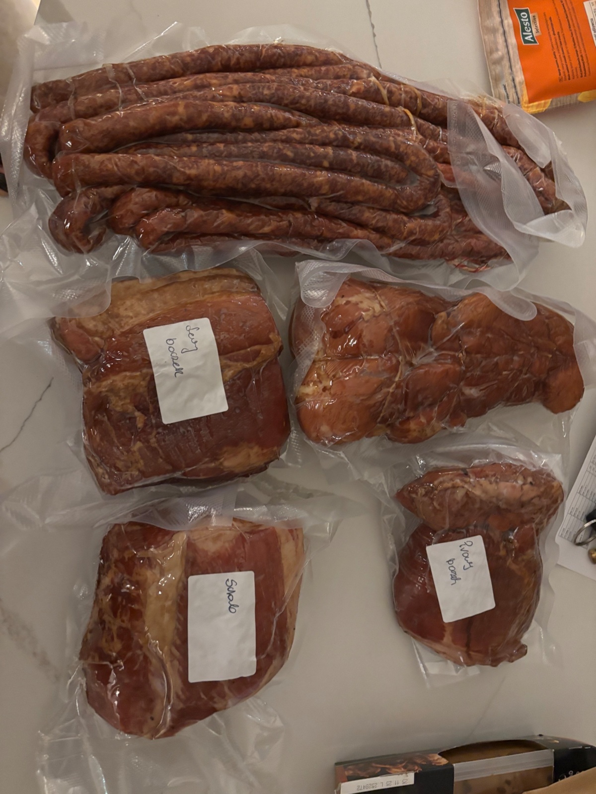 c0a4a966-1d21-4f41-814c-263383f9b3e6