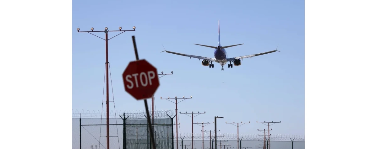 Ponad tysiąc lotów odwołanych. Shutdown paraliżuje ruch lotniczy w USA