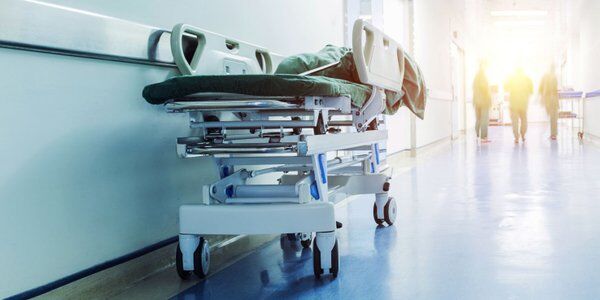 Nie teleporada, lecz wizyta u lekarza. Niedzielski zapowiada zmianę dla pacjentów z koronawirusem