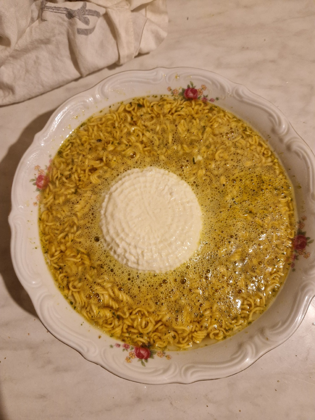 12f93a1d-43ca-40fa-818d-f21a0a5836db