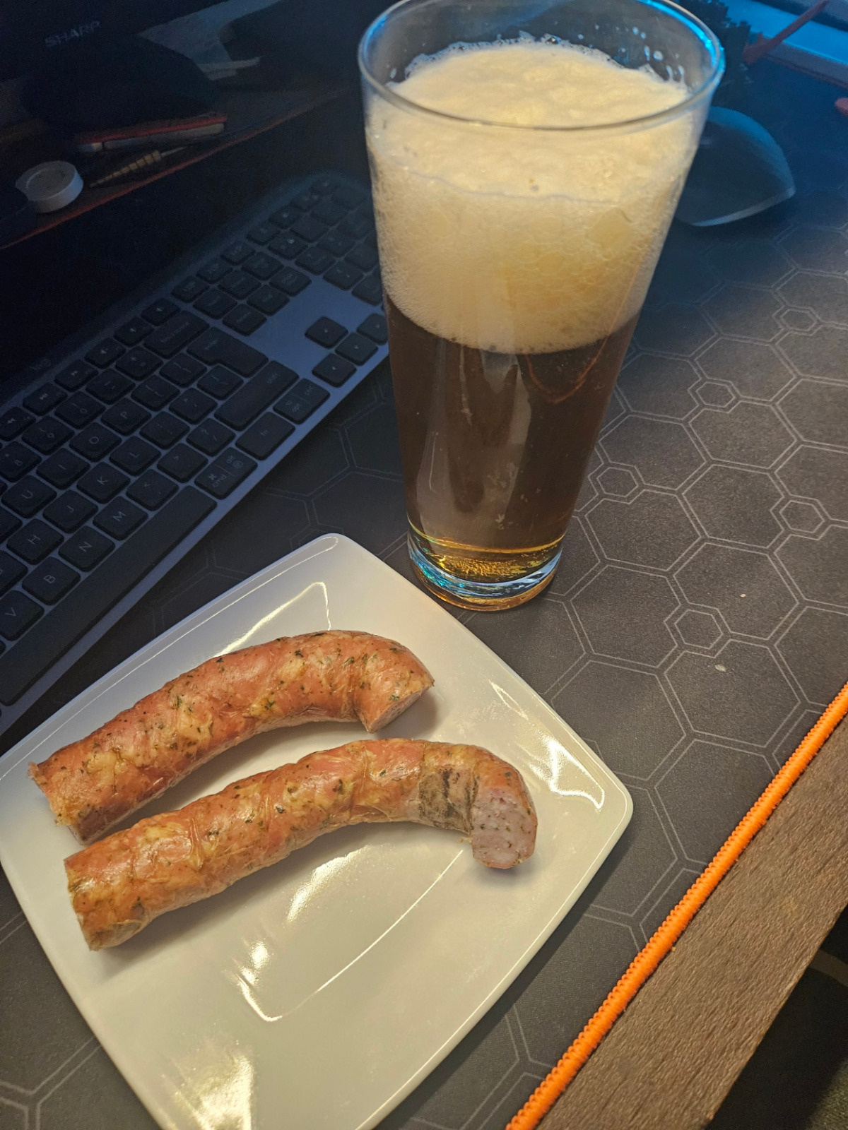 e1fe44c4-6379-4819-9000-b0076423ad9b