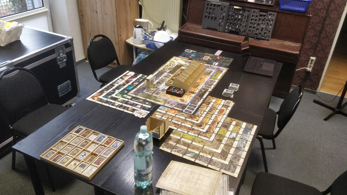 402e330a-bdd8-4f69-ac6e-4e56b44e243e