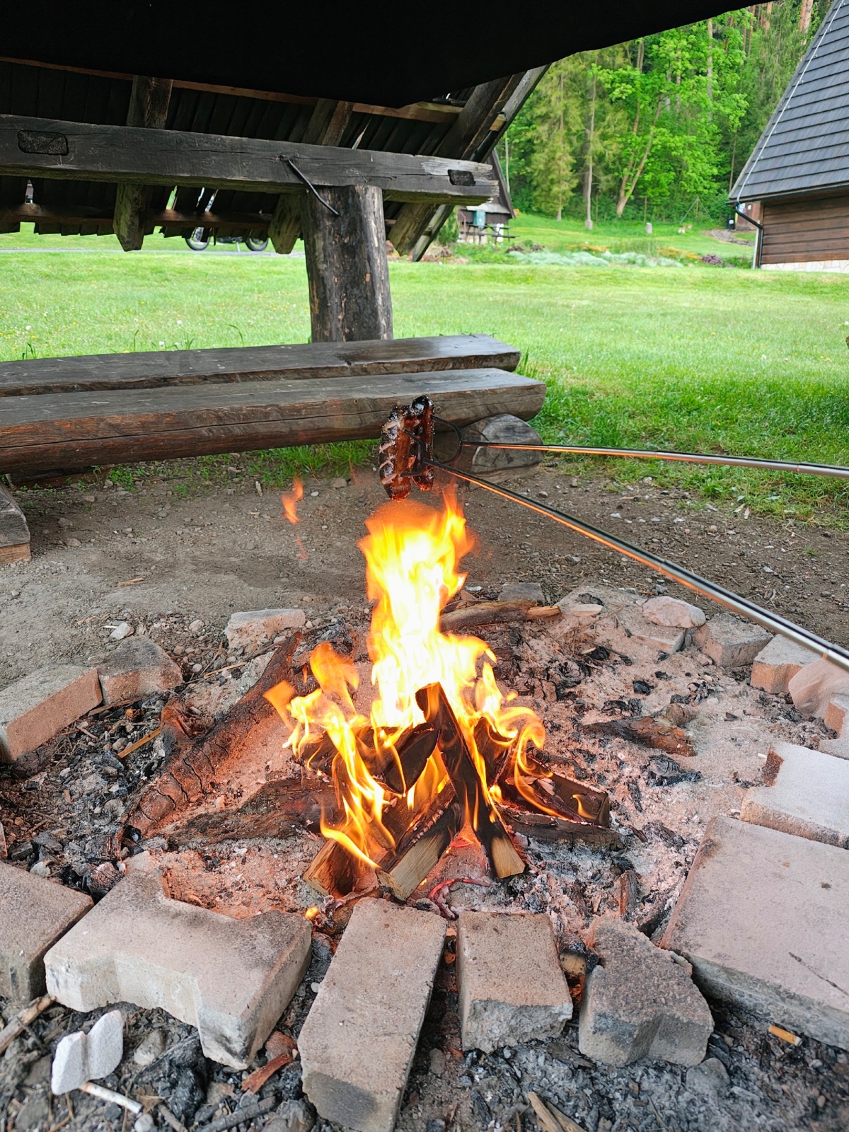 f27e7b58-a78d-48b7-8819-16b5e312313c