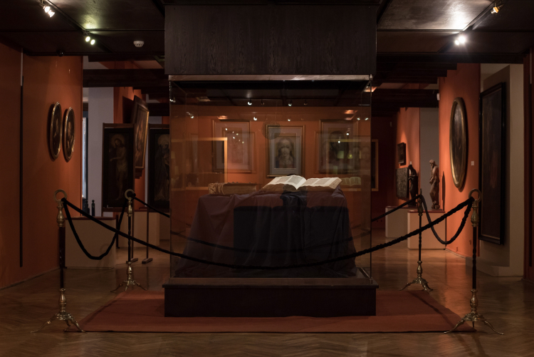 a1f8c3d2-a73f-4c83-9124-bd020bc5e356