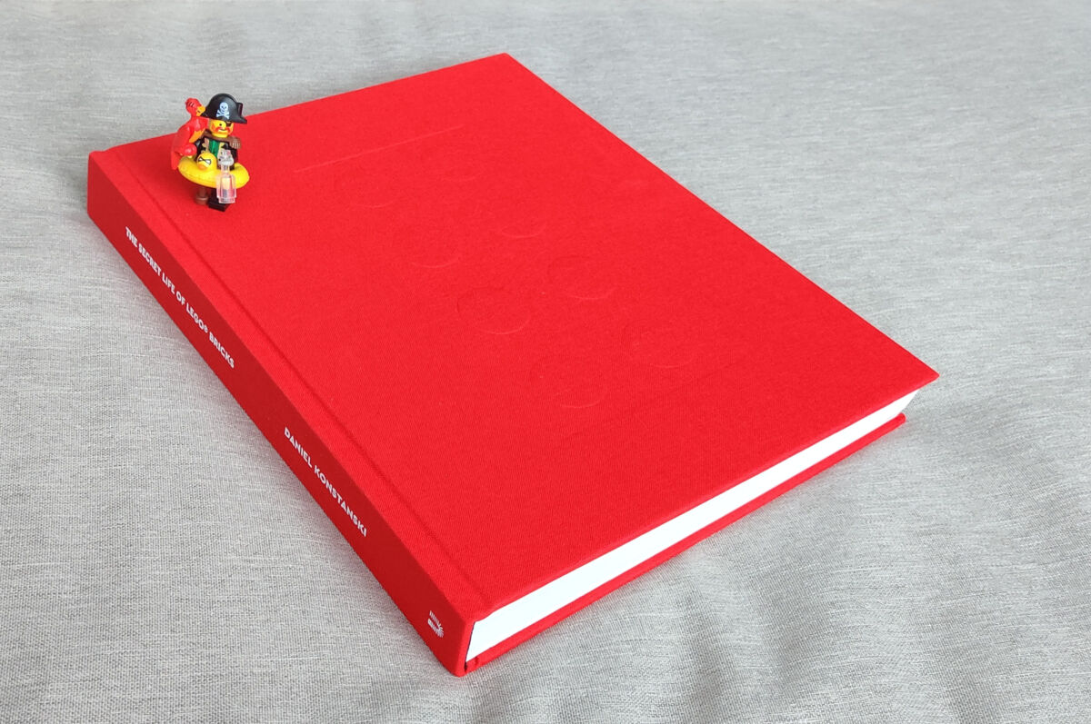 e3562100-24a5-4224-85ab-228f28879d4d