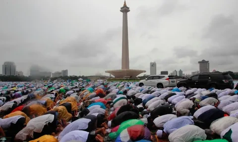Religijna mapa świata się zmienia. Coraz więcej muzułmanów