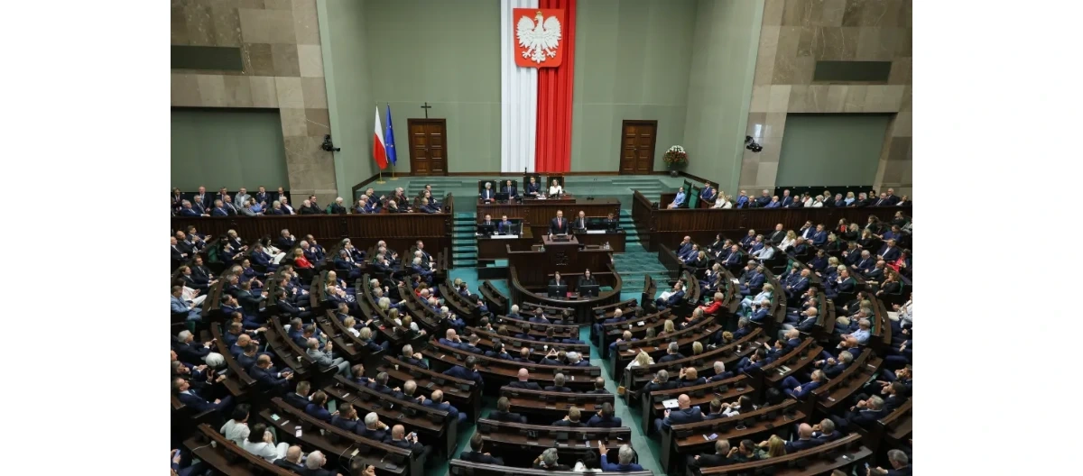 Prof. Pacześniak: wskazywanie na możliwość zmian w konstytucji w 2030 r. to budowanie zamków na piasku