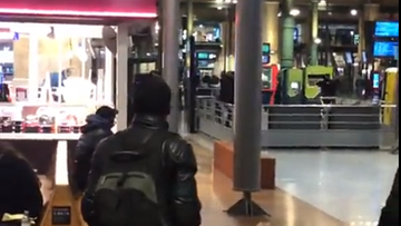 Francja. Policja zastrzeliła nożownika na paryskim dworcu Gare du Nord