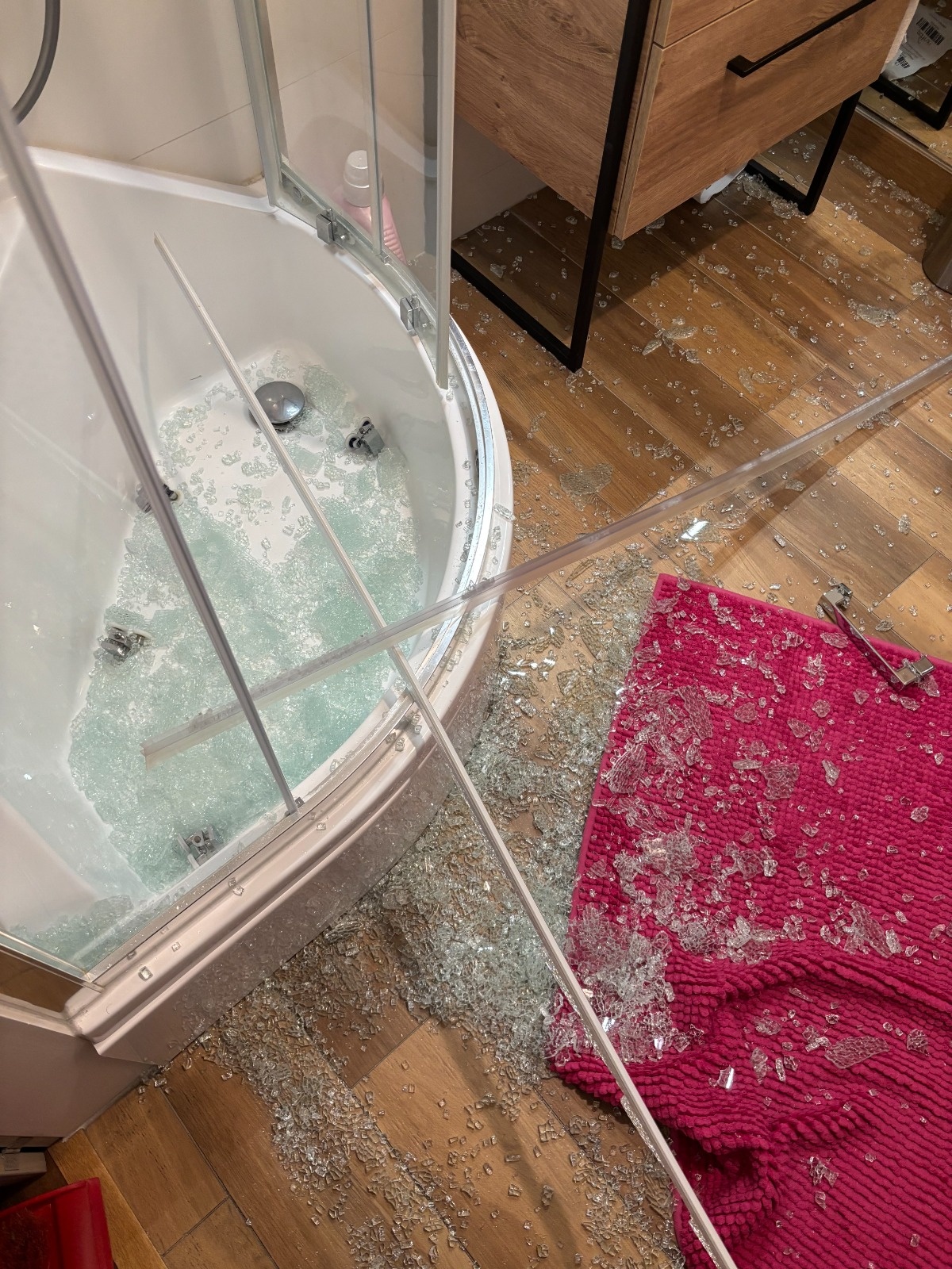 db0850bd-8da6-4ebd-9b54-7df635f7e069