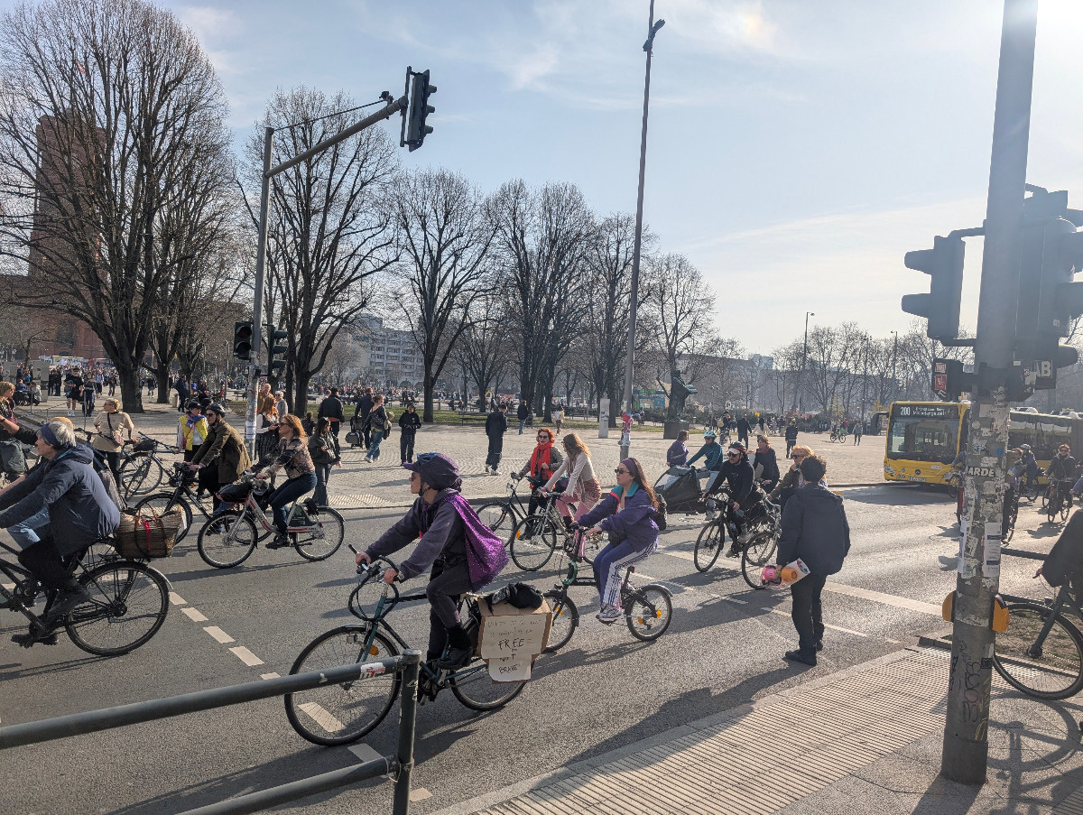 3d962ef0-8150-466c-b984-1f808a8adb71