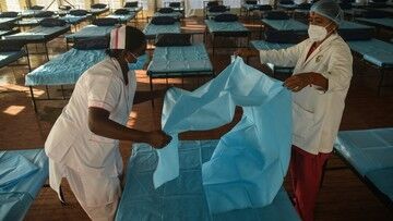 9,5 mln zakażeń COVID-19 na świecie w ciągu zeszłego tygodnia. WHO: Omikron opanowuje świat