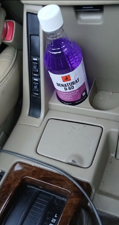 c9417813-91a9-4ffe-ab0c-9c7db1b9b01a