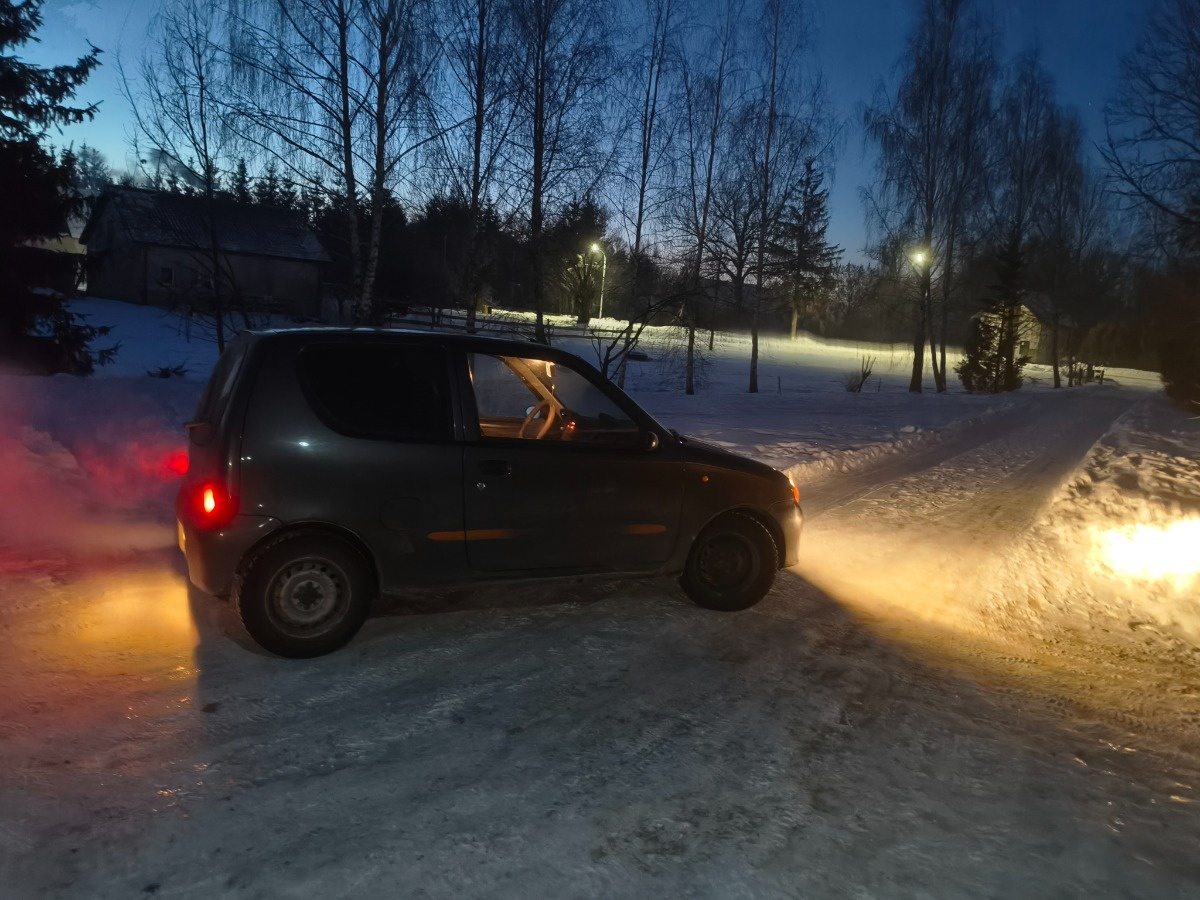 c83e2c7e-78c9-42c7-b11b-9692353b71f7