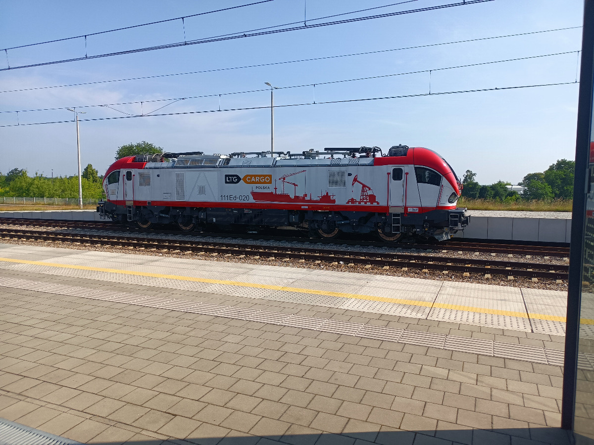 7e3db91b-ab1d-4f80-a266-03808f767357