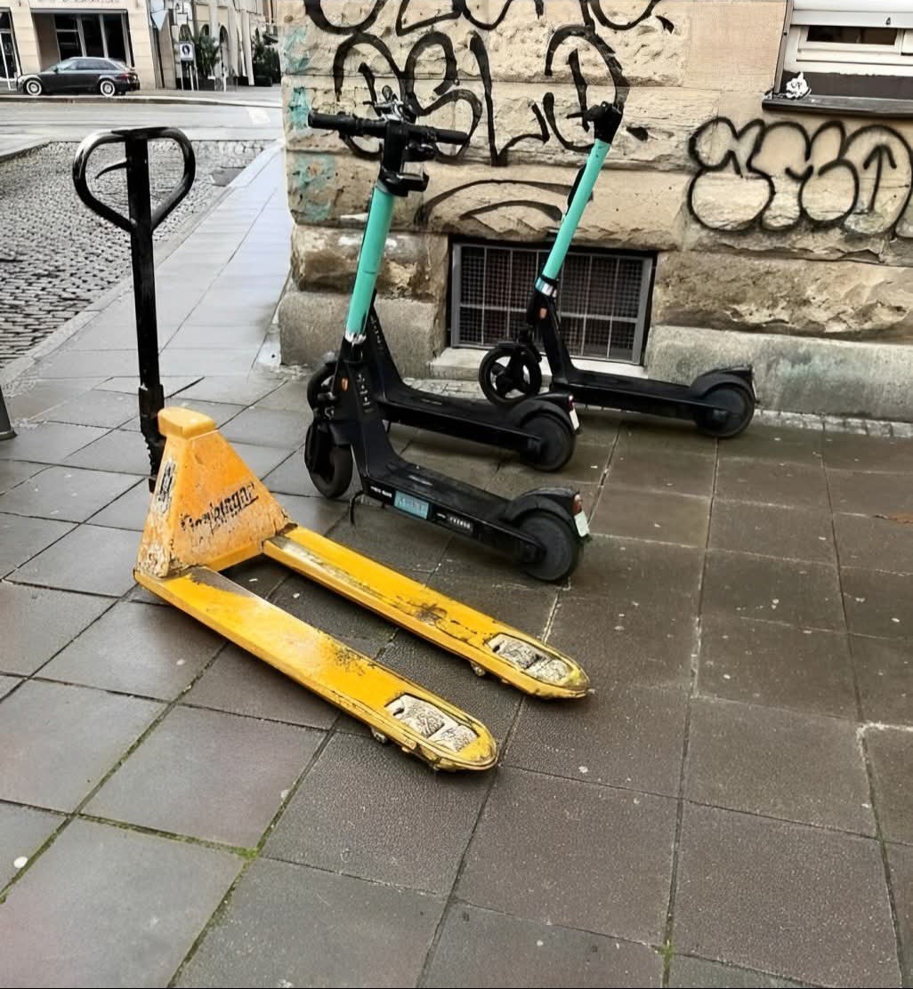 a24a713f-b88a-4bff-a6a7-d1c7dd22f307