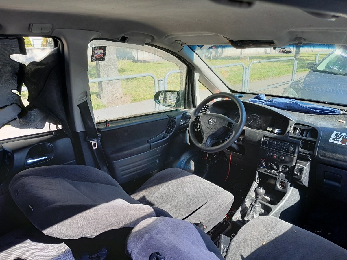 ebb454ca-3458-42c3-b192-17d84567bd41