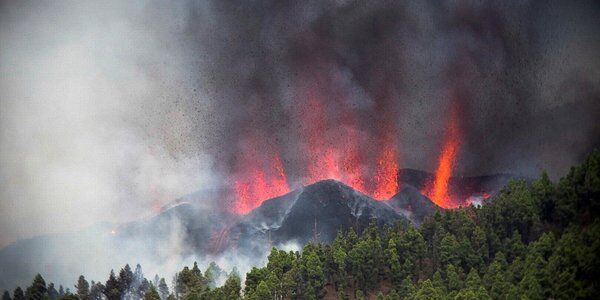 Erupcja wulkanu na wyspie La Palma. Pierwszy taki przypadek od 50 lat