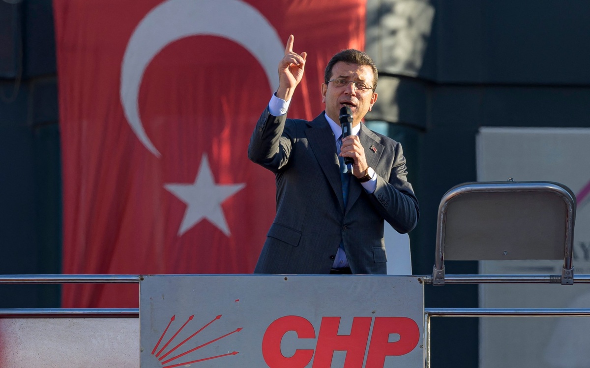 Załamanie liry i giełdy tureckiej po aresztowaniu przywódcy opozycji