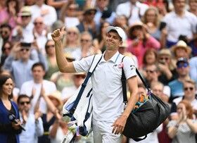 Hubert Hurkacz przegrał w półfinale Wimbledonu z Matteo Berrettinim 1:3