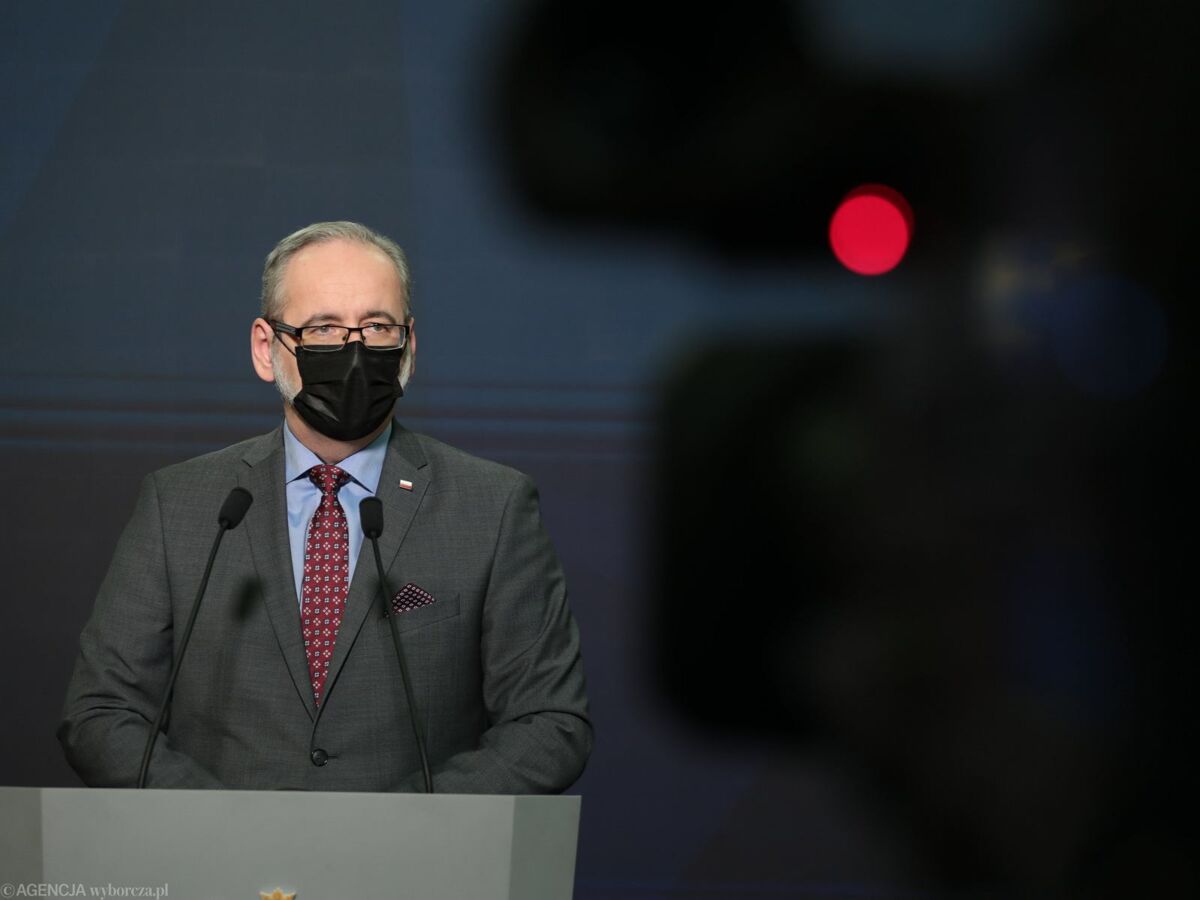 Koniec z testami na COVID-19, o których wynik nikt nie zapyta? Rządowy pomysł na apteczne testowanie