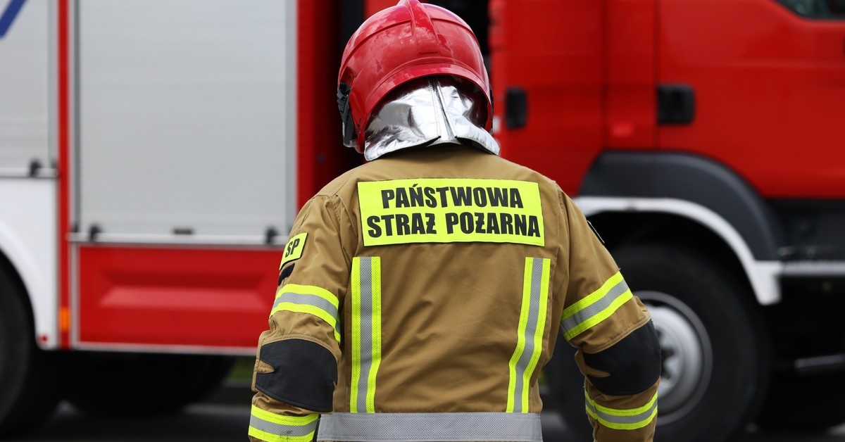 Kolejny pożar w Wielkopolsce: płonie hala magazynowa w Jankowach. Są osoby poszkodowane