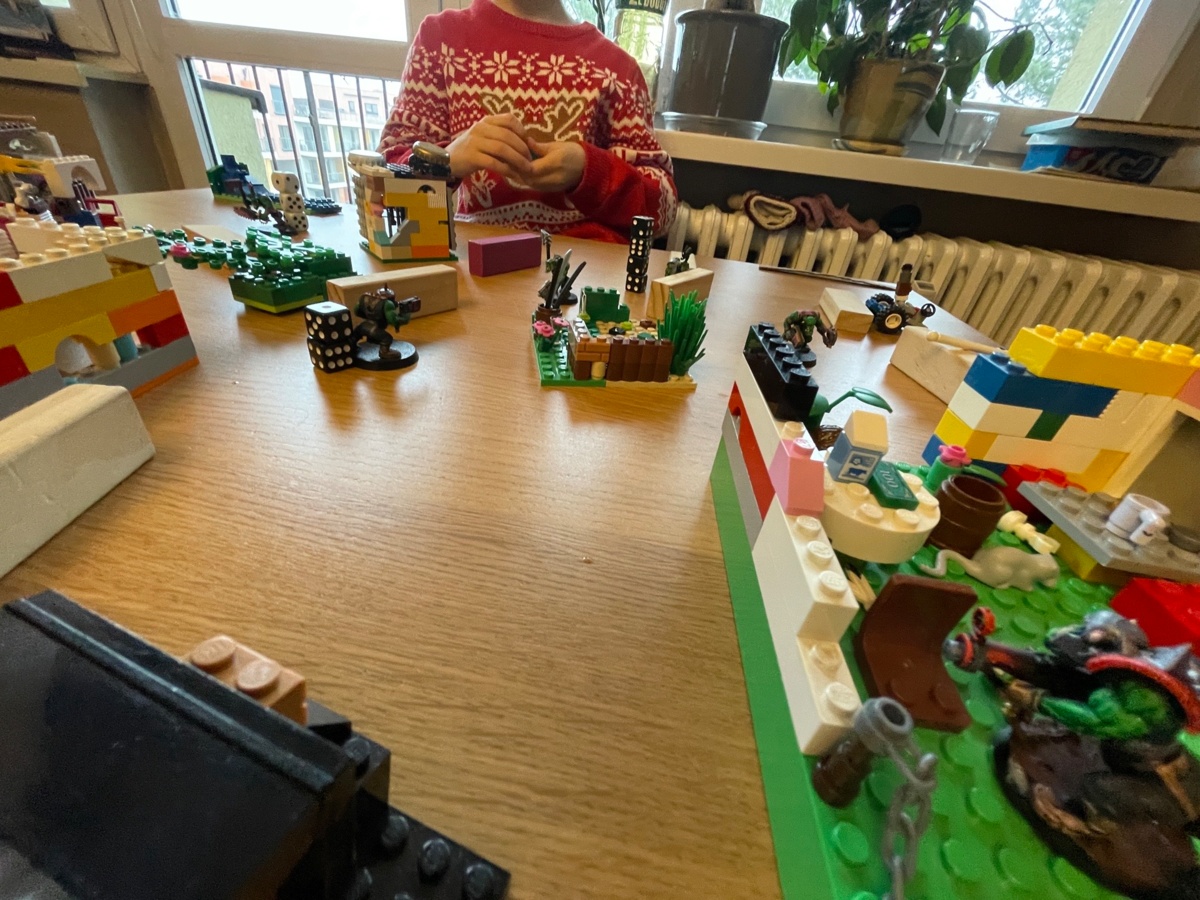 01f09345-d365-4f47-b9b9-84c703400c5a