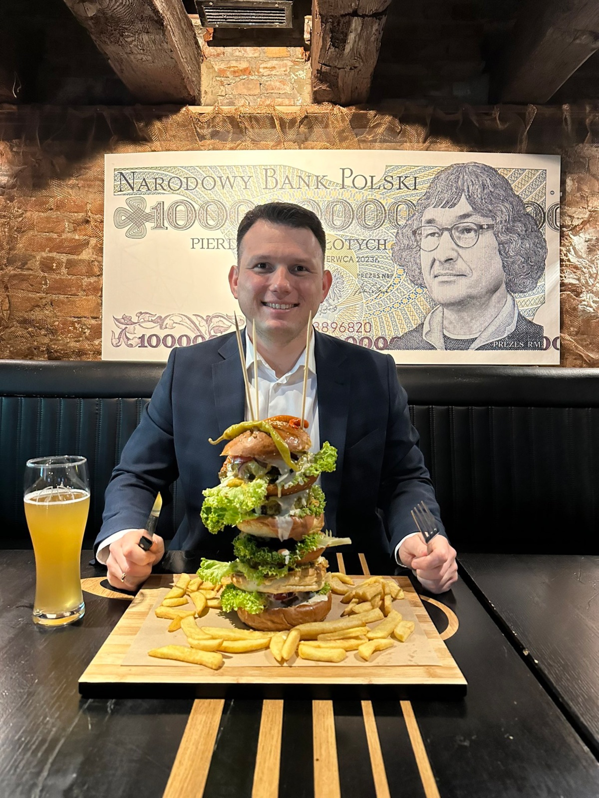 bd648f3f-e64d-4ea1-9a33-1f83ae5492c1