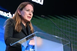 Mniej pieniędzy na obronność, więcej na zieloną transformację miast. Jest nowy podział środków z KPO